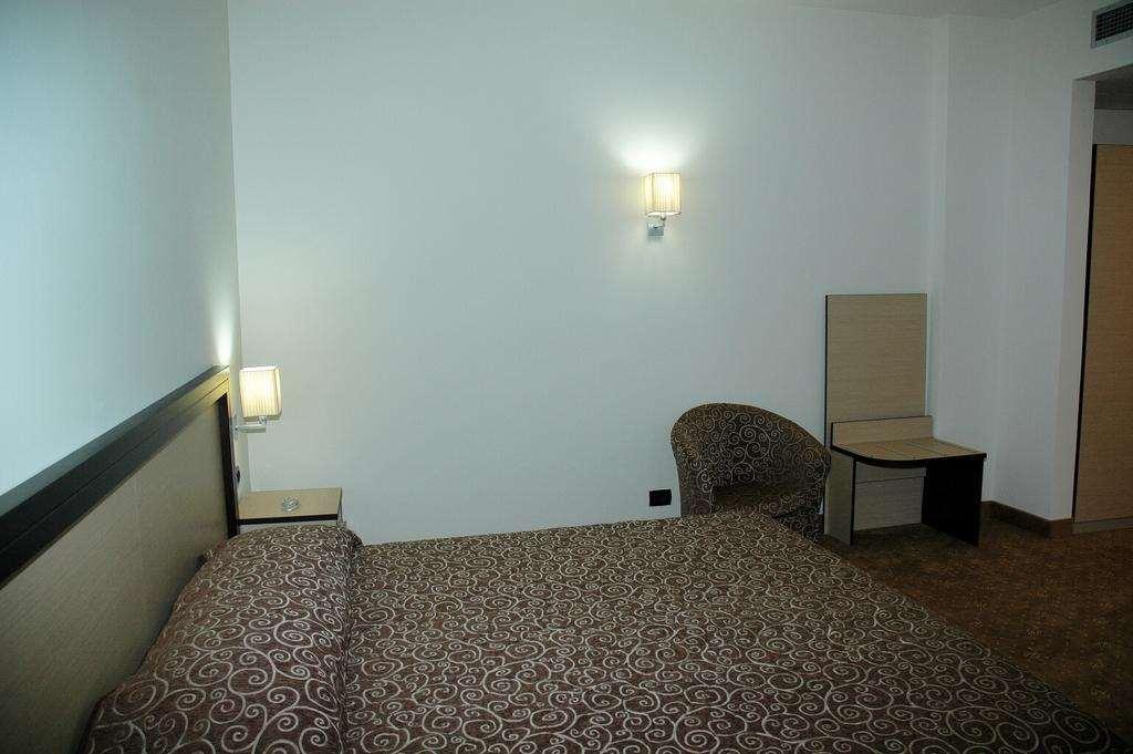 Fieri Hotel Fier Cameră foto